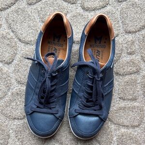 Mephisto Men's Navy and Tan Sneakers - size 7 Men’s